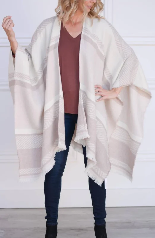 Kirin Poncho In Ivory Mauve